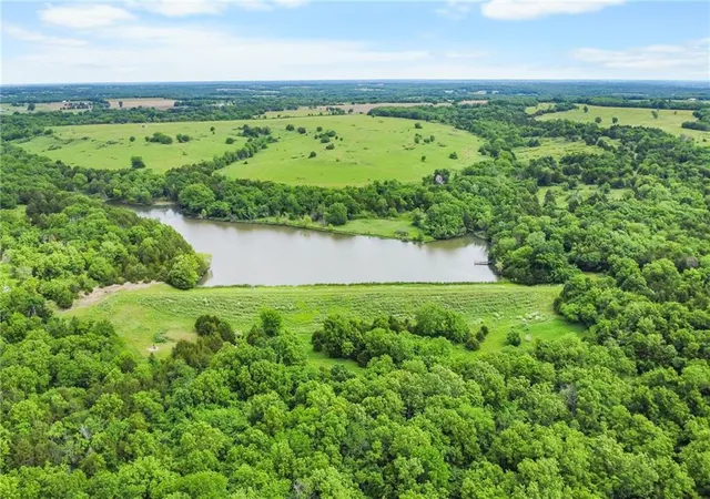 Homes for sale in Lane, KS | 4345 Douglas Rd, Lane, KS 66042 | MLS# 2621191