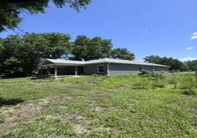 Homes for sale in Lyndon, KS | 906 S Monroe St, Lyndon, KS 66451 | MLS# 2621193