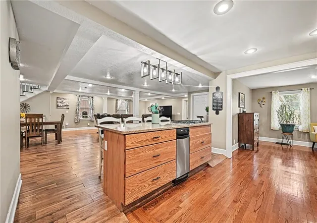 1st image of 1 Ridgeland Rd, Country Club, MO 64505 | MLS# 2621196