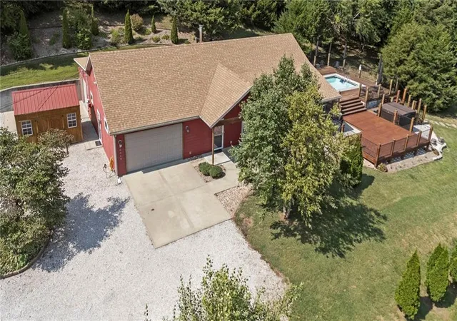 Homes for sale in Paola, KS | 28818 W 303rd St, Paola, KS 66071 | MLS# 2621228