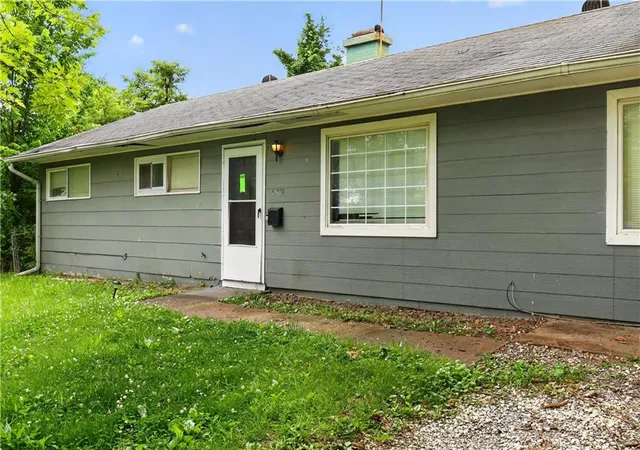 Homes for sale in Kansas City, MO | 11401 Palmer Ave, Kansas City, MO 64134 | MLS# 2621268
