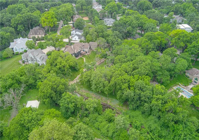 80th image of 8700 Meadow Ln, Leawood, KS 66206 | MLS# 2621280