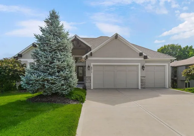 Homes for sale in Shawnee, KS | 6817 Millbrook St, Shawnee, KS 66218 | MLS# 2621292