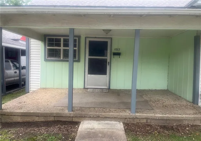 Homes for sale in Independence, KS | 1015-1017 6Th St, Independence, KS 67301 | MLS# 2621309