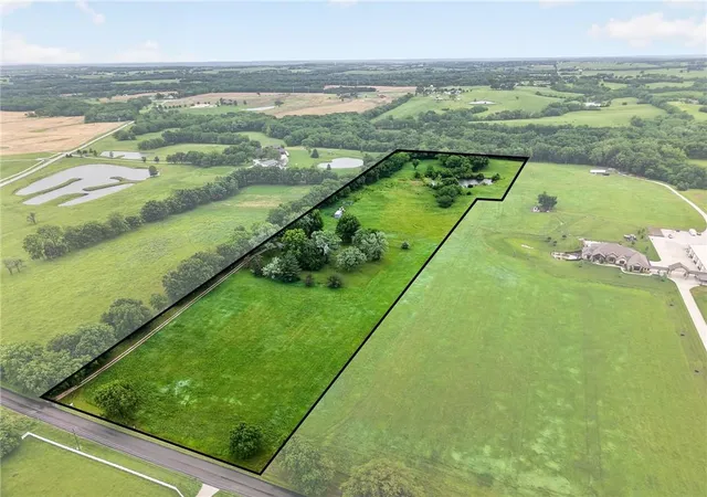 2nd image of 19625 Ne 128th St, Kearney, MO 64060 | MLS# 2621316