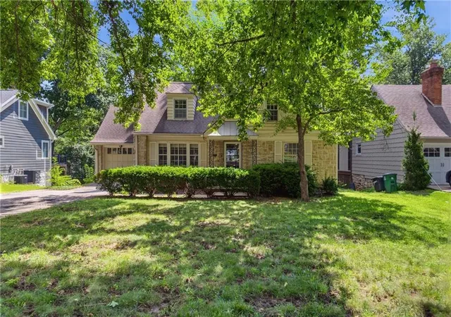 1st image of 5325 Norwood St, Fairway, KS 66205 | MLS# 2621325