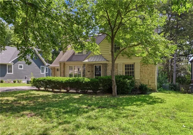 2nd image of 5325 Norwood St, Fairway, KS 66205 | MLS# 2621325
