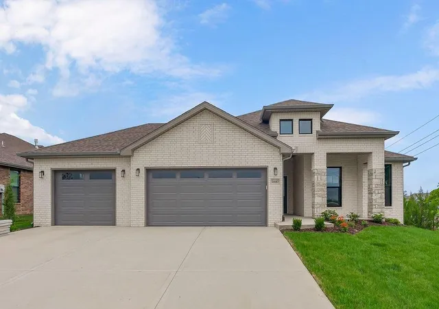 Photo 1 of Single family home for sale at 16683 S Allman Rd, Olathe, KS 66062 | MLS# 2621327 | Listing updated on 2026-10-18