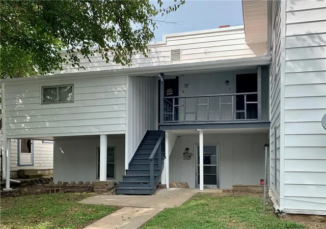 Homes for sale in Leavenworth, KS | 426 Olive St, Leavenworth, KS 66048 | MLS# 2621345
