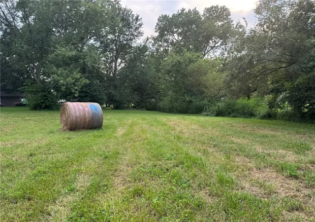 1st image of Cowell St, Paola, KS 66071 | MLS# 2621366