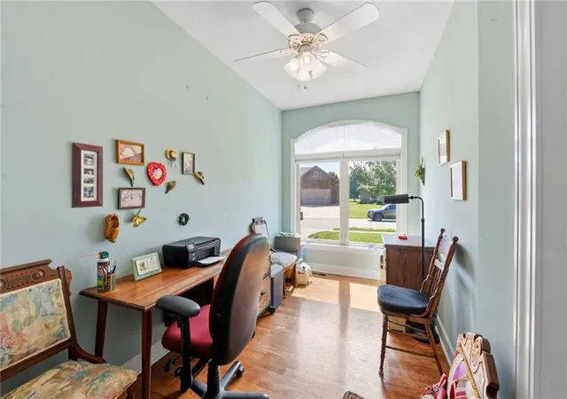 4th image of 3347 S Wood Ave, Independence, MO 64057 | MLS# 2621371
