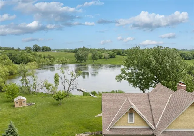 Photo 4 of Single family home for sale at 27362 187th Street, Leavenworth, KS 66048 | MLS# 2621383 | Listing updated on 2026-08-12