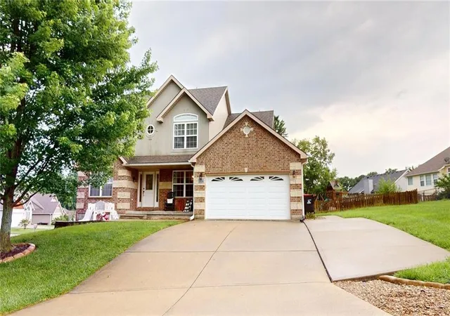 4th image of 1404 Nottingham Dr, Warrensburg, MO 64093 | MLS# 2621407