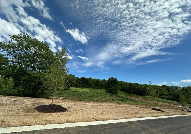 2nd image of Lot 18 Copper Hill Dr, Parkville, MO 64152 | MLS# 2621413