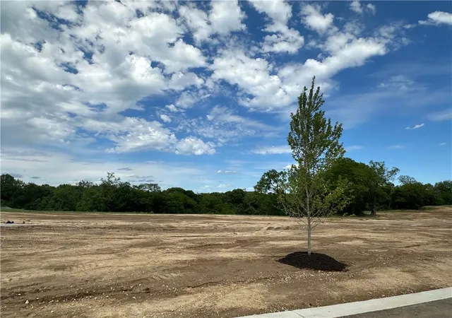3rd image of Lot 18 Copper Hill Dr, Parkville, MO 64152 | MLS# 2621413