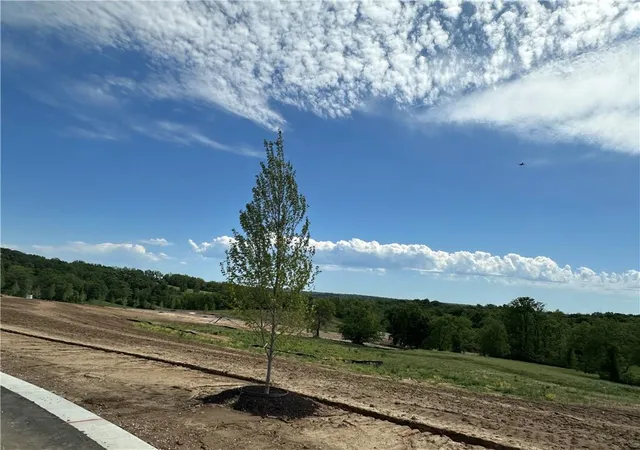 5th image of Lot 18 Copper Hill Dr, Parkville, MO 64152 | MLS# 2621413