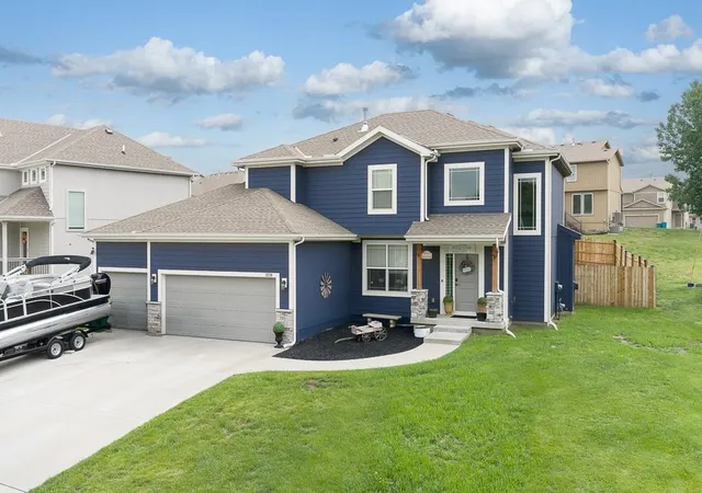 1st image of 1219 N 133rd Ter, Kansas City, KS 66109 | MLS# 2621425
