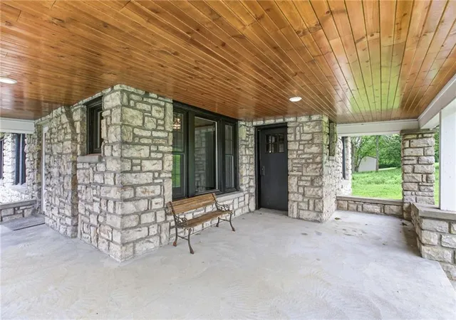 3rd image of 33305 Reber Rd, Sibley, MO 64088 | MLS# 2621435
