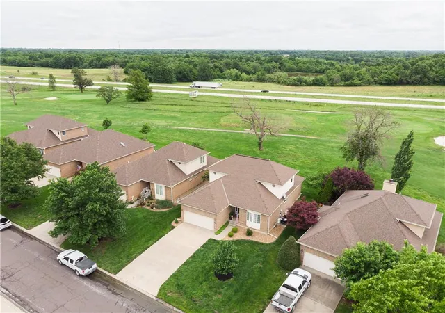 Homes for sale in Clinton, MO | 1032 Trevino Dr, Clinton, MO 64735 | MLS# 2621437