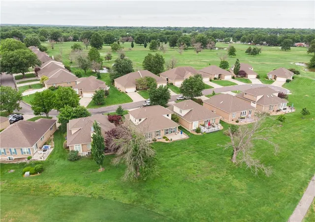 Homes for sale in Clinton, MO | 1032 Trevino Dr, Clinton, MO 64735 | MLS# 2621437