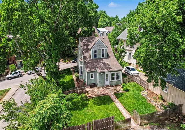 Photo 2 of Single family home for sale at 4027 Clark Ave, Kansas City, MO 64111 | MLS# 2621486 | Listing updated on 2026-10-19