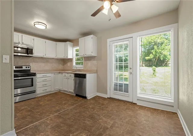 Photo 3 of Single family home for sale at 9714 Donnelly Ave, Kansas City, MO 64134 | MLS# 2621513 | Listing updated on 2026-09-17