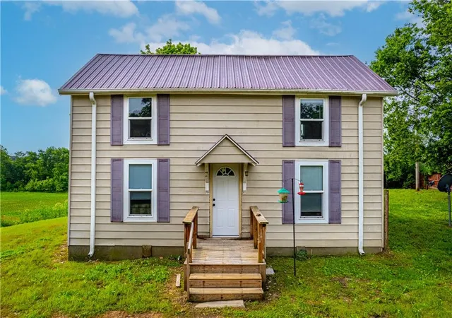 1st image of 37872 230th Rd, Marshall, MO 65340 | MLS# 2621561