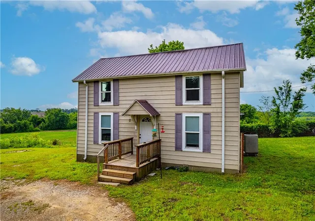 2nd image of 37872 230th Rd, Marshall, MO 65340 | MLS# 2621561