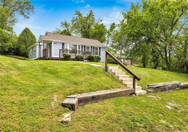Photo 2 of Single family home for sale at 6605 N Edison Ave, Kansas City, MO 64151 | MLS# 2621588 | Listing updated on 2026-10-08
