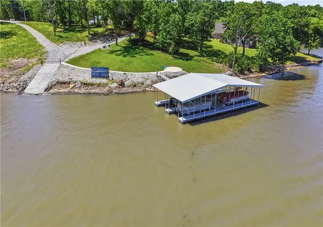 Homes for sale in Climax Springs, MO | 77 Lakeway Ln, Climax Springs, MO 65324 | MLS# 2621592