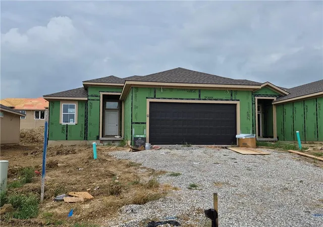 1st image of 14552 Amanda Ln, Basehor, KS 66007 | MLS# 2621637