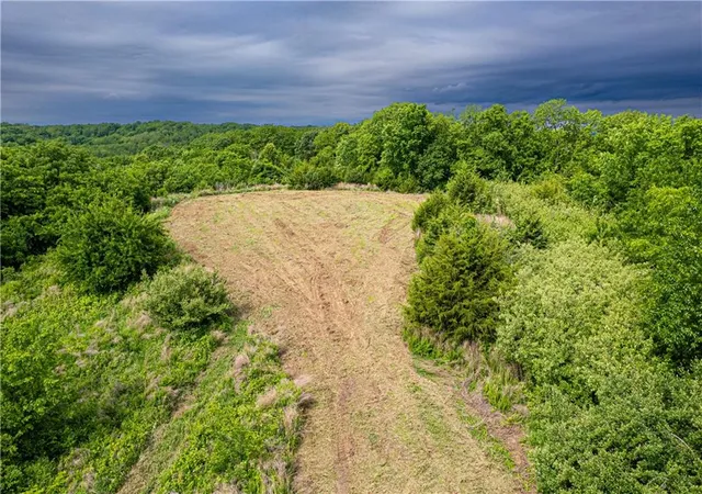 Photo 1 of Land for sale at 1449 Se Turner Rd S, Saint Joseph, MO 64504 | MLS# 2621655 | Listing updated on 2026-07-12