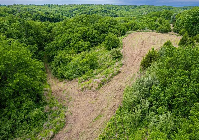 Photo 4 of Land for sale at 1449 SE Turner Rd S, Saint Joseph, MO 64504 | MLS# 2621655 | Listing updated on 2026-07-12