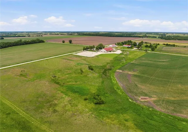 Homes for sale in Baldwin City, KS | 0000 E 900 Rd, Baldwin City, KS 66006 | MLS# 2621664