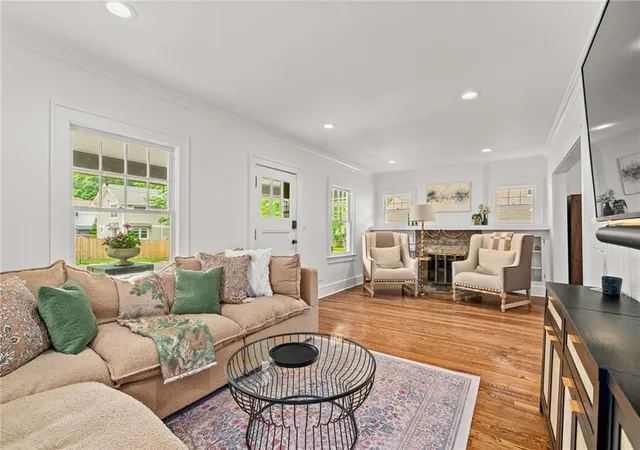 4th image of 415 E 61St St, Kansas City, MO 64110 | MLS# 2621674