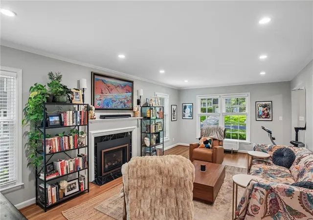 4th image of 1210 Romany Rd, Kansas City, MO 64113 | MLS# 2621697