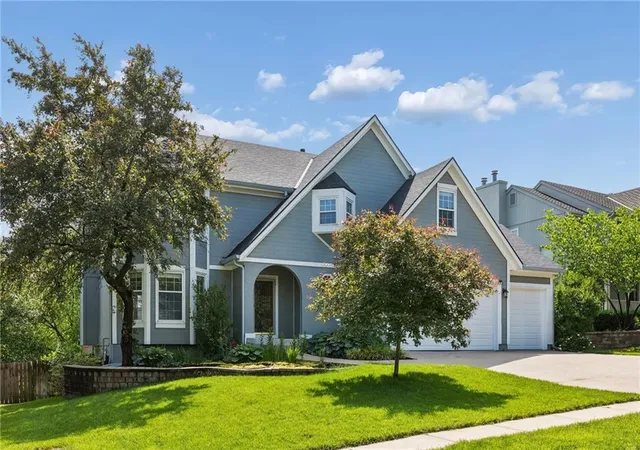 2nd image of 12823 Perry St, Overland Park, KS 66213 | MLS# 2621707
