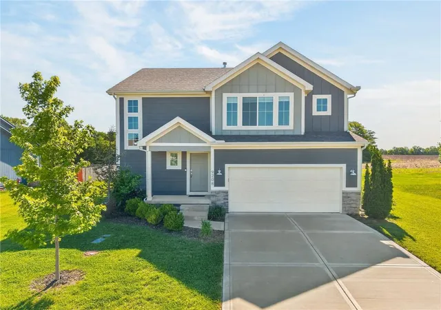 Photo 2 of Single family home for sale at 9208 Se 2nd Street, Lees Summit, MO 64064 | MLS# 2621717 | Listing updated on 2026-08-27