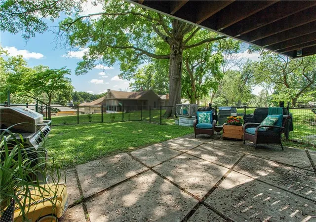 5th image of 133 Dockside Cir, Lake Tapawingo, MO 64015 | MLS# 2621722