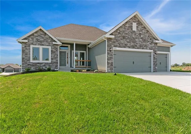 Photo 2 of Single family home for sale at 11111 N Bristol Ave, Kansas City, MO 64156 | MLS# 2621778 | Listing updated on 2026-09-22