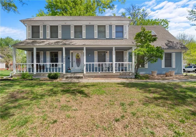 Homes for sale in Kansas City, MO | 12304 E 63rd Ter, Kansas City, MO 64133 | MLS# 2621779