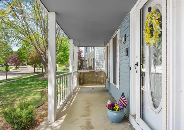 Photo 3 of Sale Pending at 12304 E 63rd Terrace, Kansas City, MO 64133 | MLS# 2621779 | Listing updated on 2026-08-08
