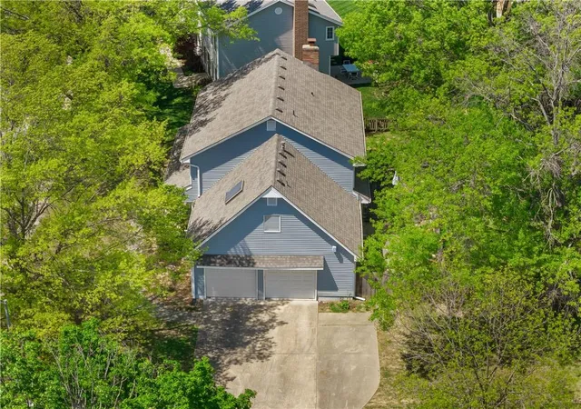 Photo 4 of Sale Pending at 12304 E 63rd Terrace, Kansas City, MO 64133 | MLS# 2621779 | Listing updated on 2026-08-08
