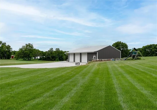 Homes for sale in Bucyrus, KS | 21385 Nall Ave, Bucyrus, KS 66013 | MLS# 2621784