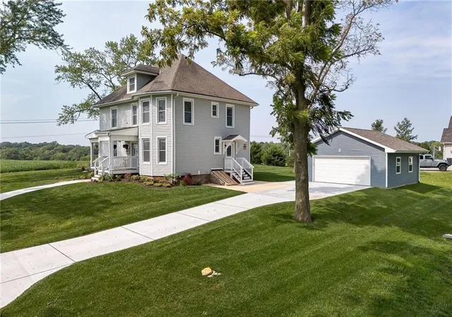 1st image of 5201 Cook Rd, St Joseph, MO 64505 | MLS# 2621800