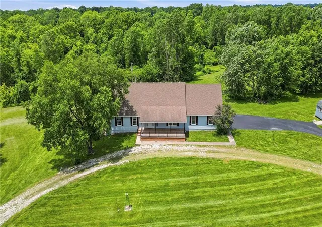Homes for sale in Peculiar, MO | 20208 S Bridle Ln, Peculiar, MO 64078 | MLS# 2621825