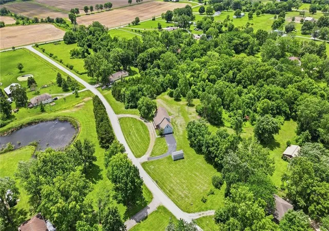 Homes for sale in Peculiar, MO | 20208 S Bridle Ln, Peculiar, MO 64078 | MLS# 2621825