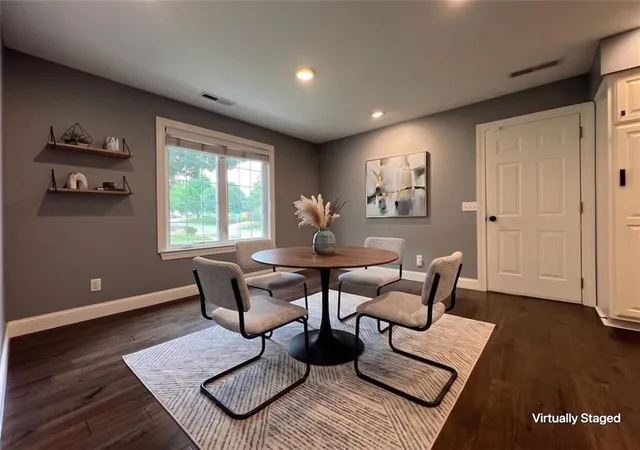 Homes for sale in Lawrence, KS | 539 Bently Dr, Lawrence, KS 66049 | MLS# 2621840