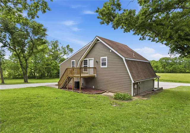 3rd image of 25095 W 215Th St, Spring Hill, KS 66083 | MLS# 2621877
