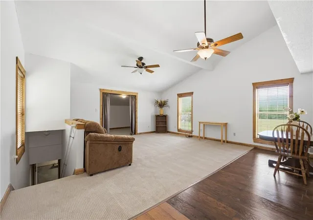 5th image of 25095 W 215Th St, Spring Hill, KS 66083 | MLS# 2621877